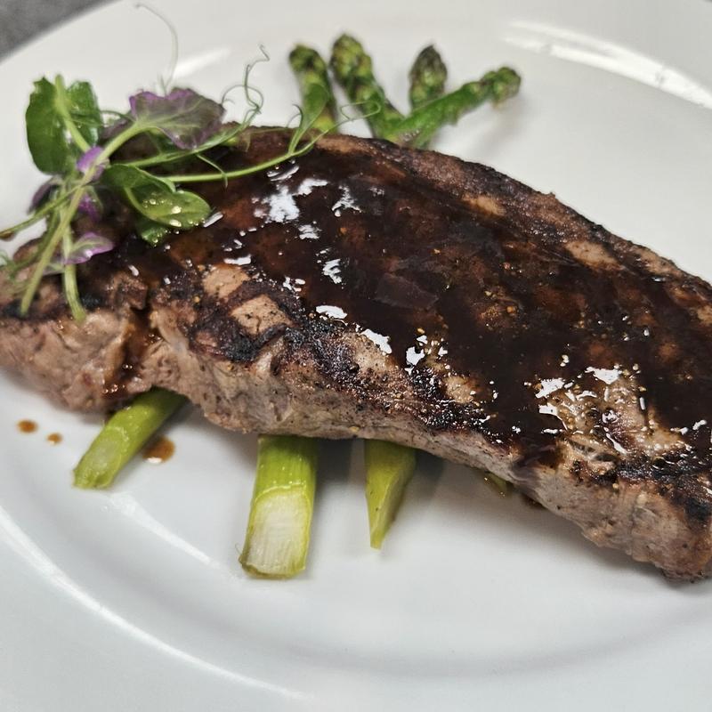 14oz Black Angus NY Strip*