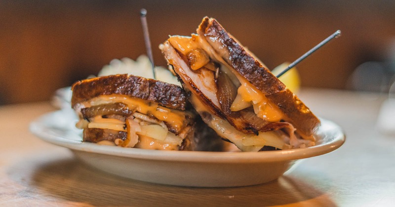 Hot White House Turkey Sandwich