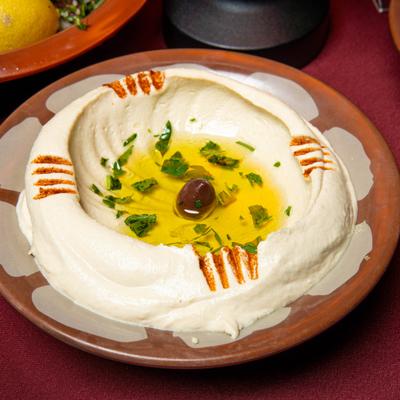 Hummus dipping sauce.