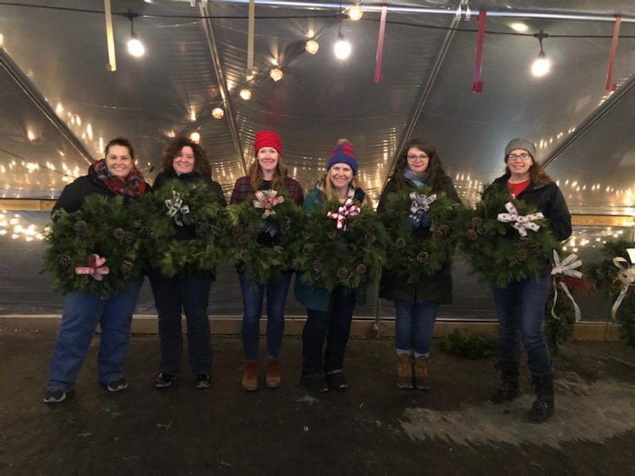 Holiday Wreath Workshop event photo