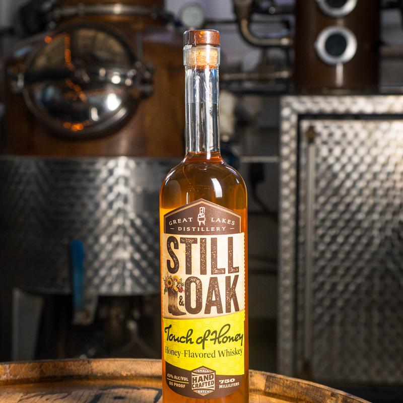 Still & Oak Touch of Honey Whiskey photo