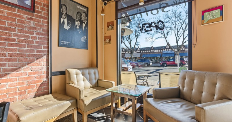 Lounge area by the window