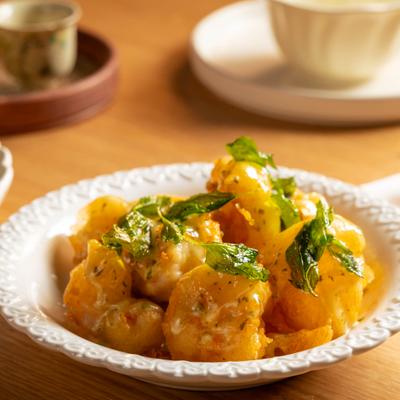 A serving of mint wasabi shrimp bites.