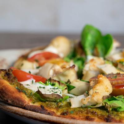 Veggie Flatbread, closeup