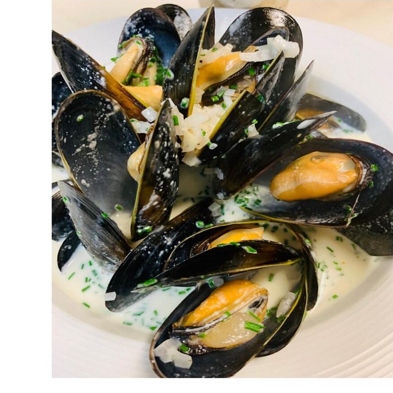 Moules Au Safran photo