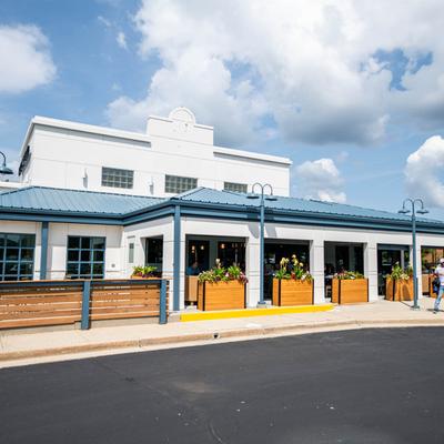 Brunch Berry outside.