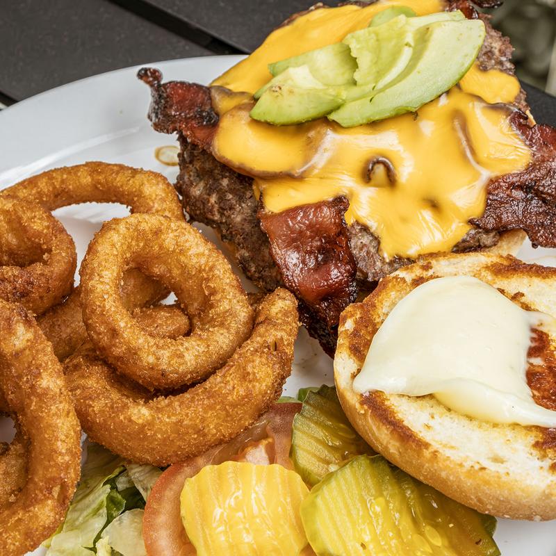 Bacon Cheeseburger* photo