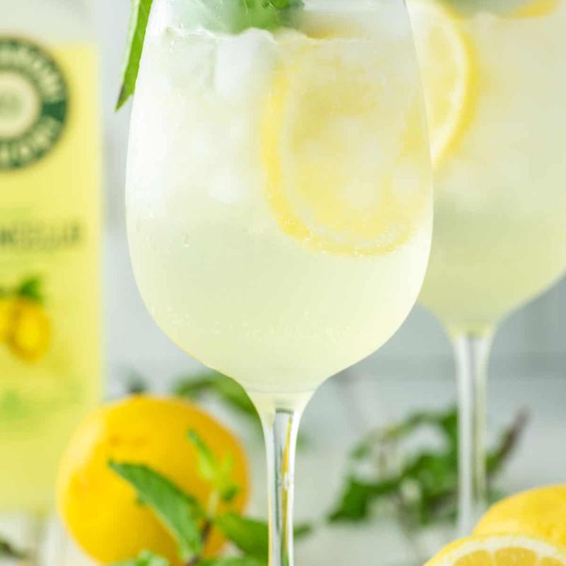 Limoncello Spritz photo