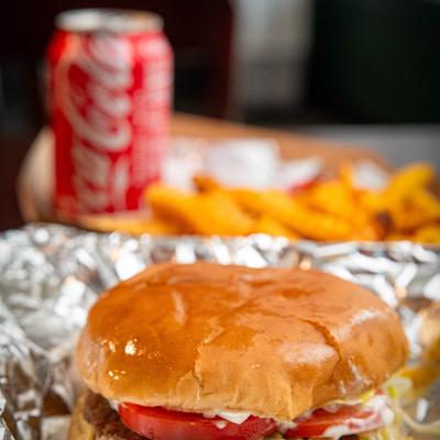 Close up of a cheesburger.