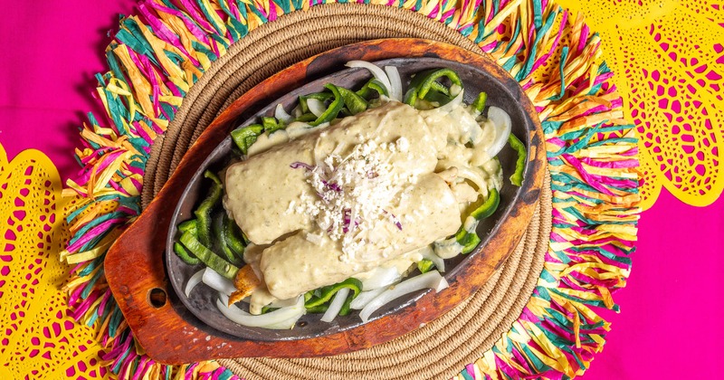 Chicken enchiladas with green sauce