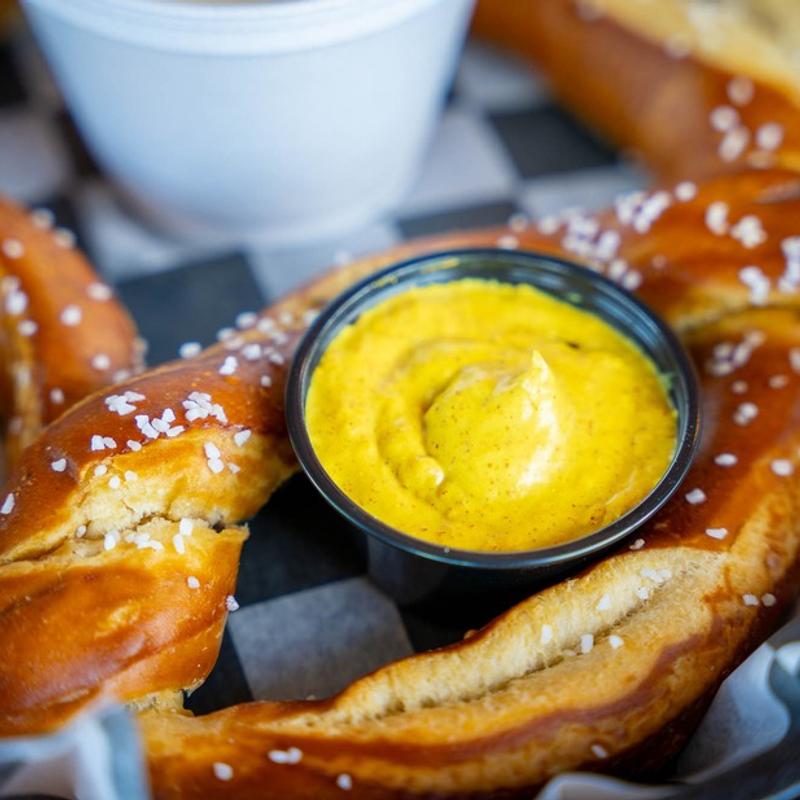menu item 5 of 59, Giant Pub Pretzel