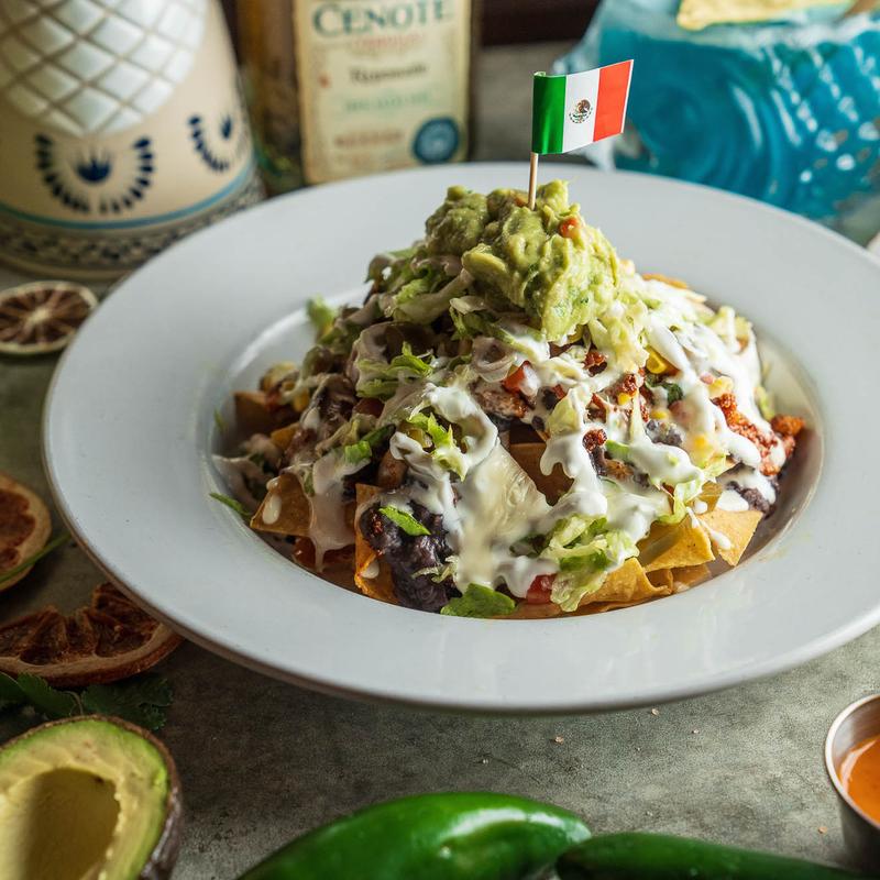 menu item 2 of 12, Nachos La Santa