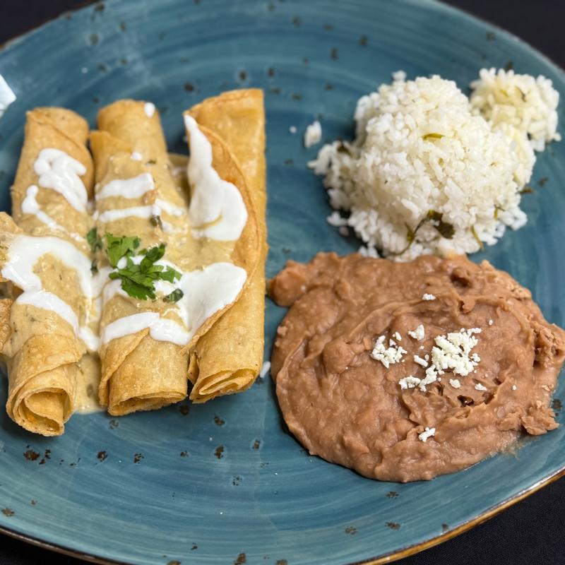 Pollo Flautas photo