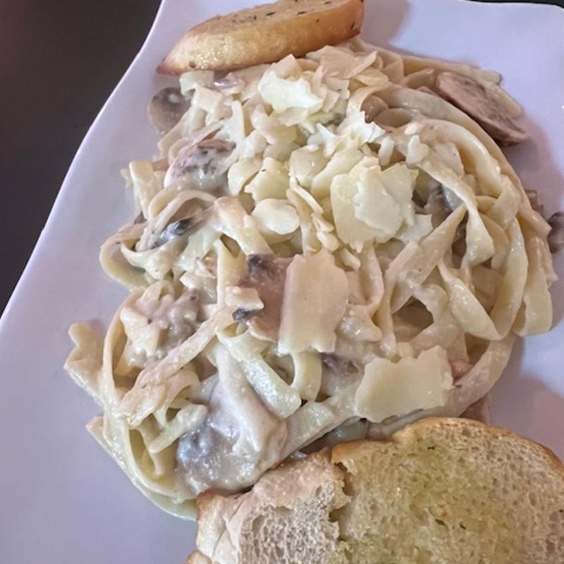 menu item 32 of 41, Fettuccine Alfredo