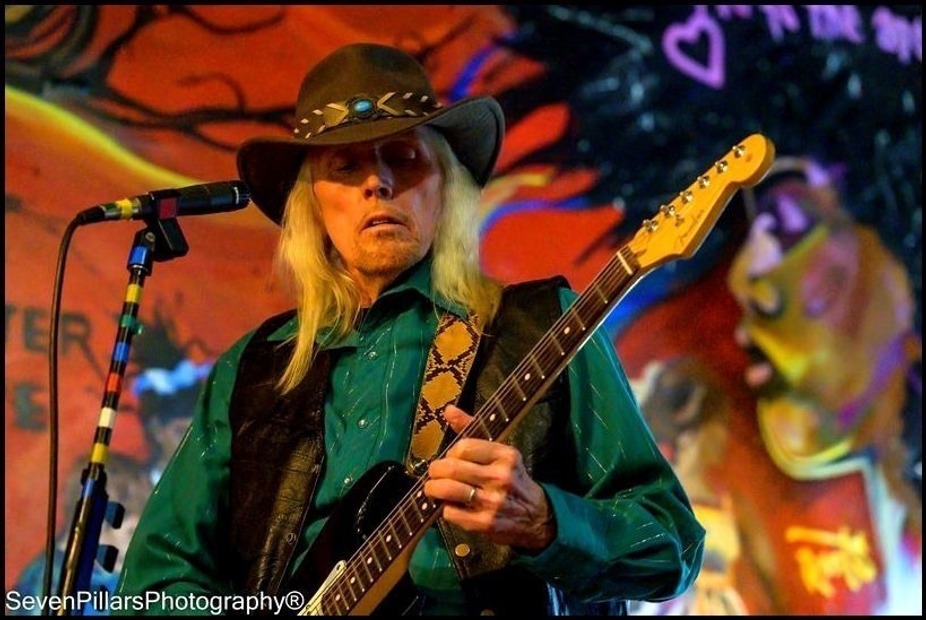 Howlin Waters event photo