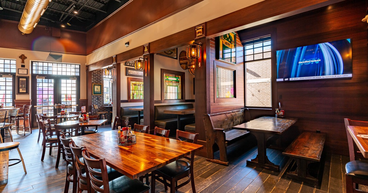 Magee's Main Dining Room & Snugs