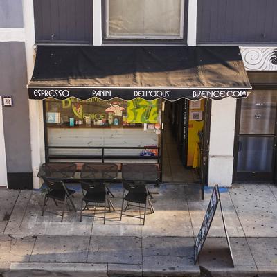 The restaurant's entrance from the street.