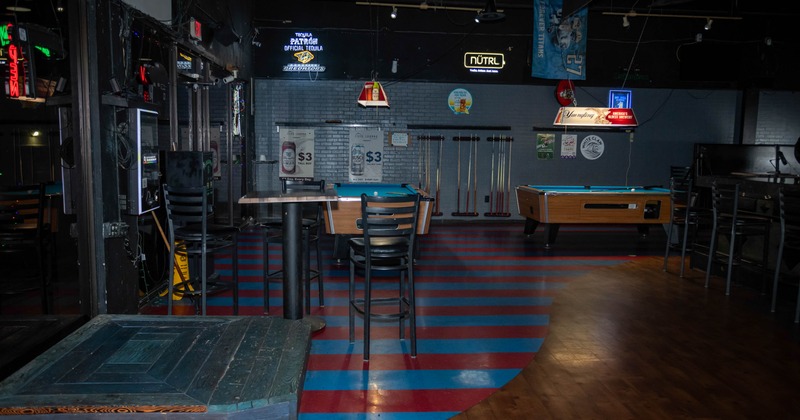 Interior, game area