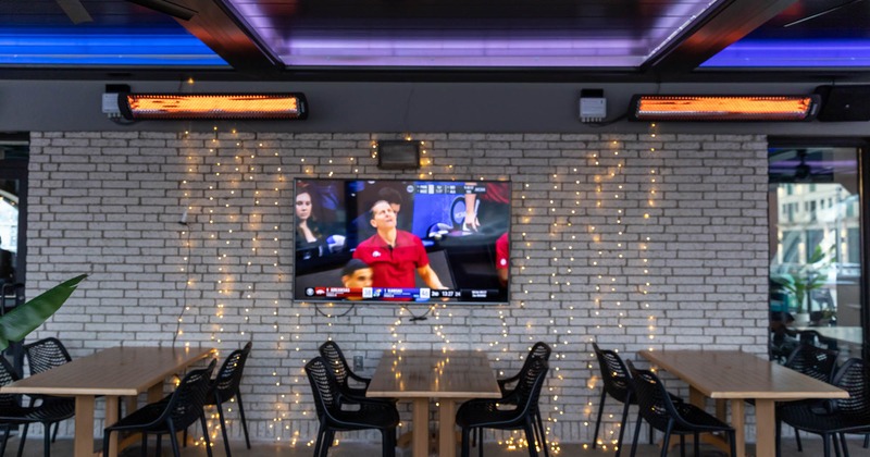 Interior area, TV on the wall