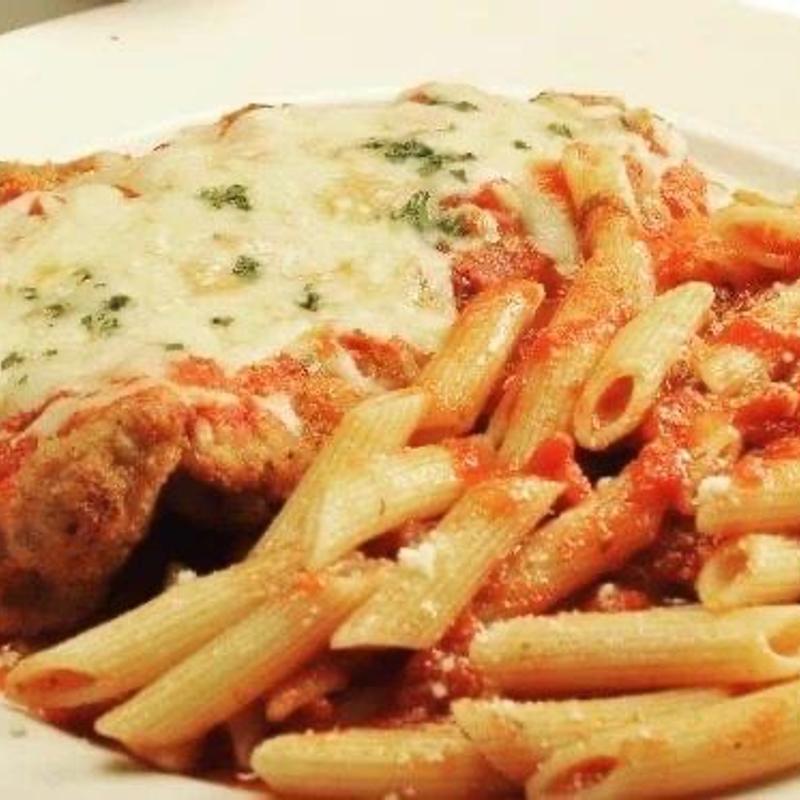 #6 - Chicken Parmesan w/ Garlic Bread photo