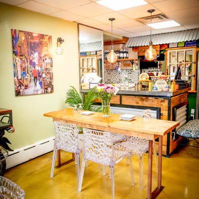 Koshari Mama interior.