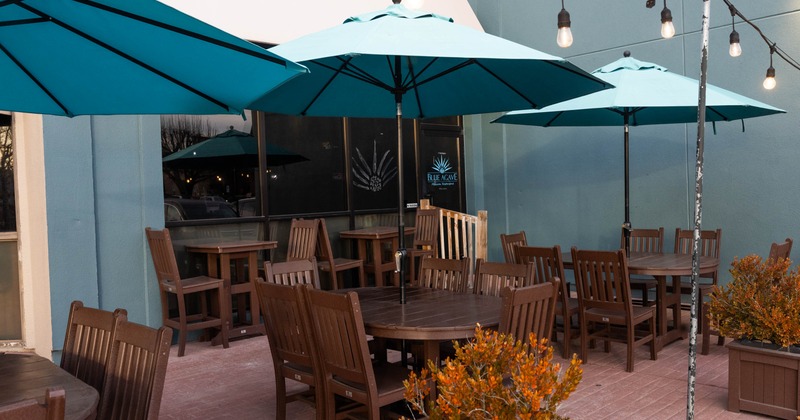 Exterior seating space