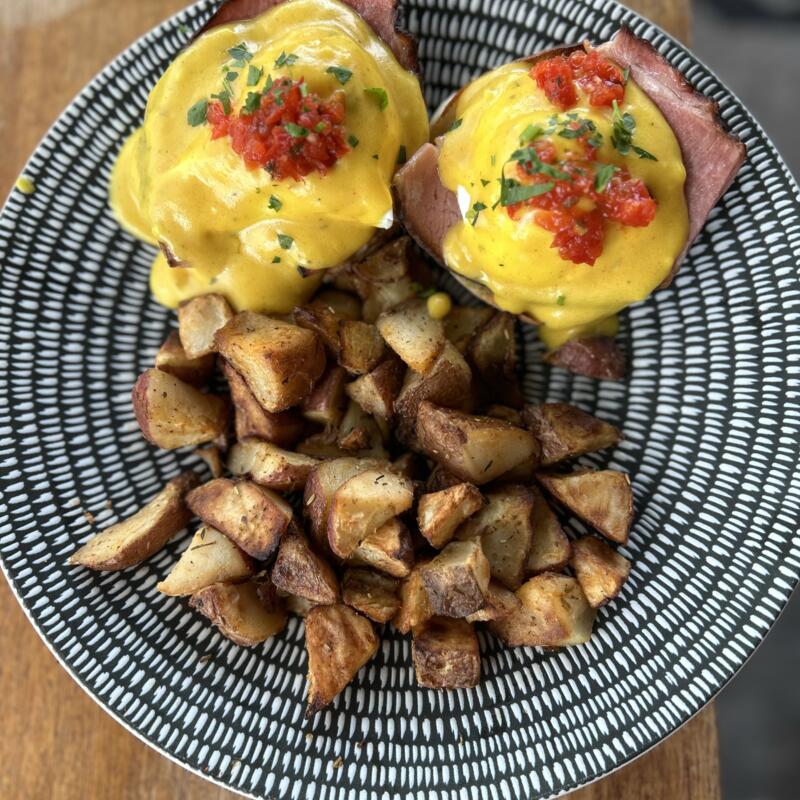 Cajun Eggs Benny photo