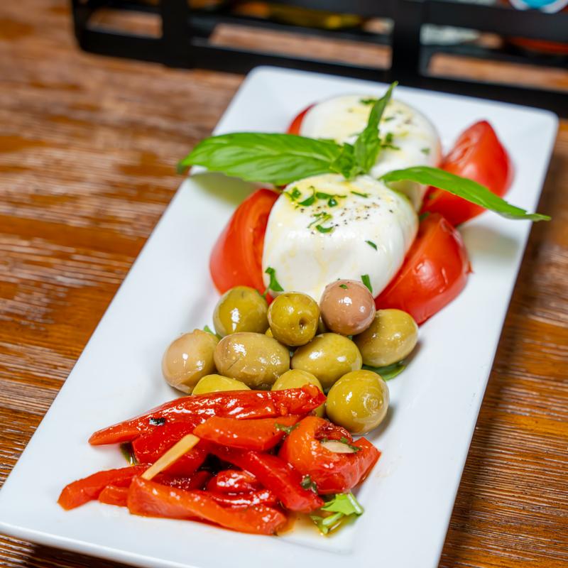 Tomato & Mozzarella(GF) photo