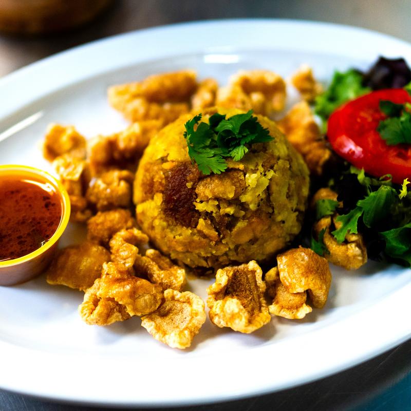 41D-Trifongo Grande con Caldo de Pollo photo