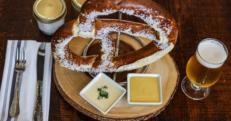 Colossal Pretzel w/ IPA mustard