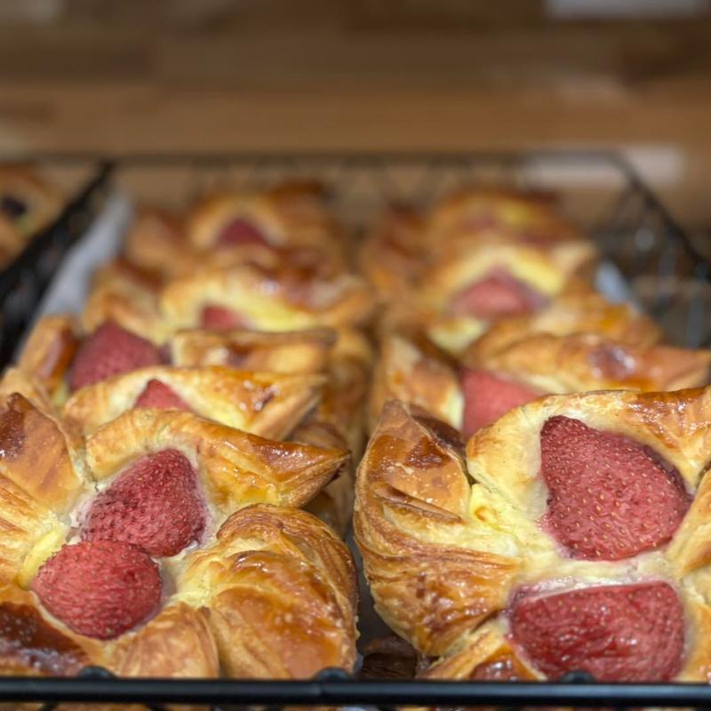 menu item 29 of 46, Strawberry Danish