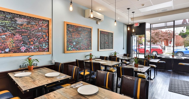 Dining area, fully set tables