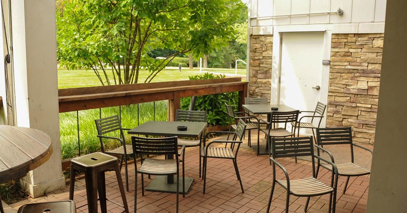 Exterior, patio area
