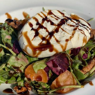 Grilled meat, cheese and mixed vegetables