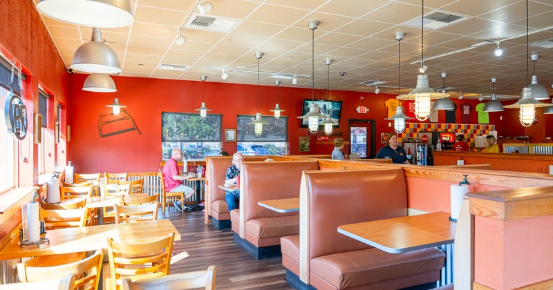 Dining room, booths and tables