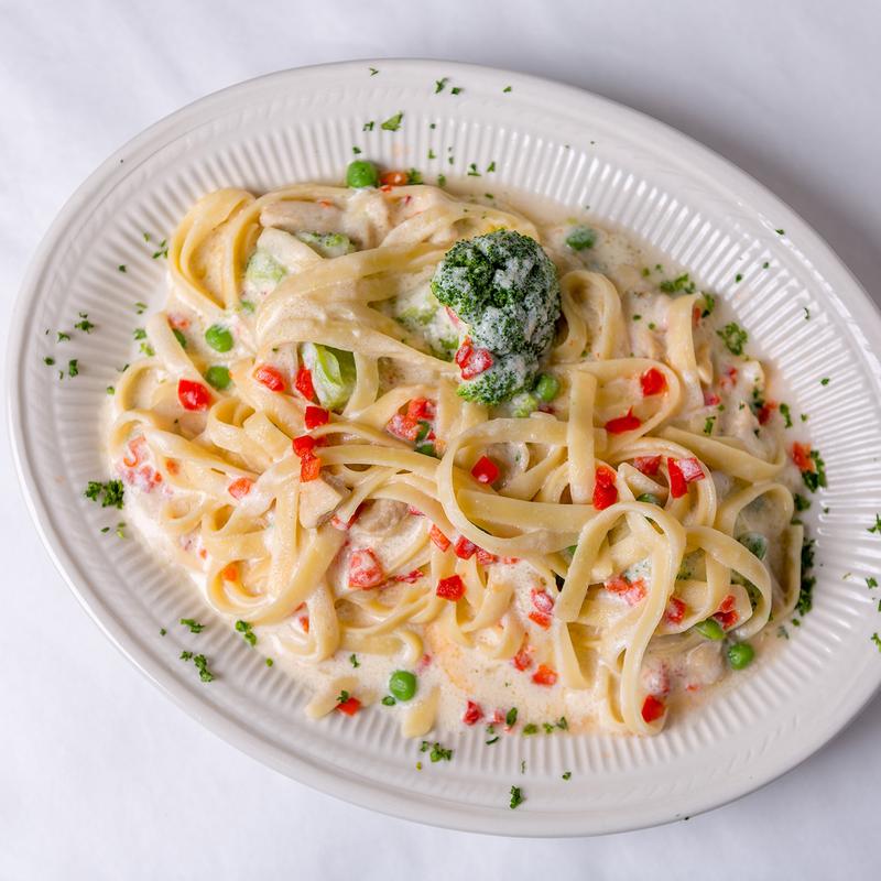 Chicken Fettuccine Alfredo photo