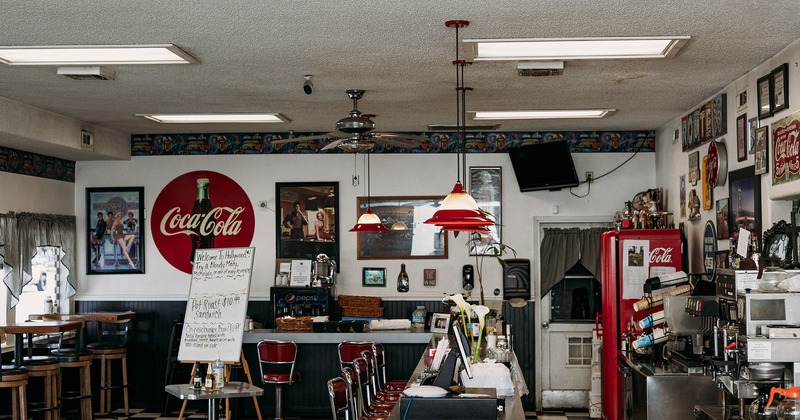 Hollywood Family Cafe interior