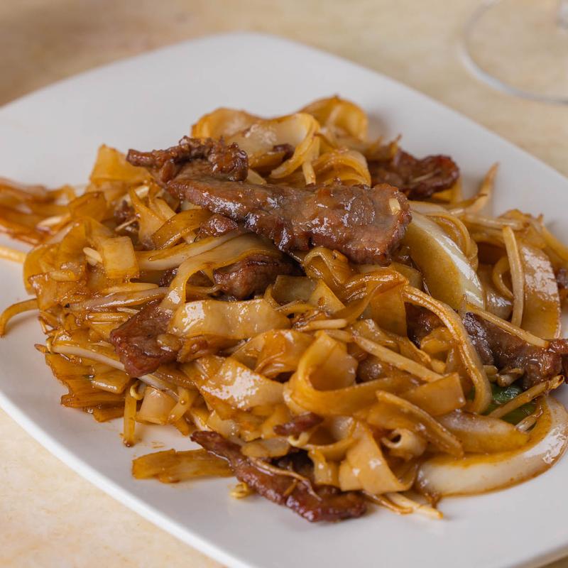 Chow Fun (White Flat Rice Noodles) photo