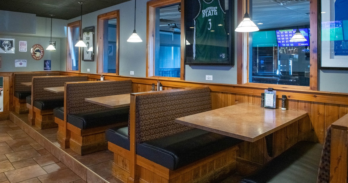 Restaurant booths