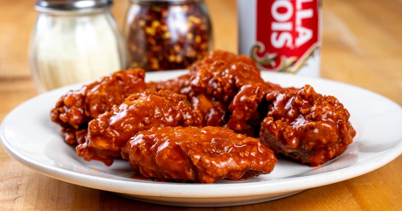 Hot chicken wings