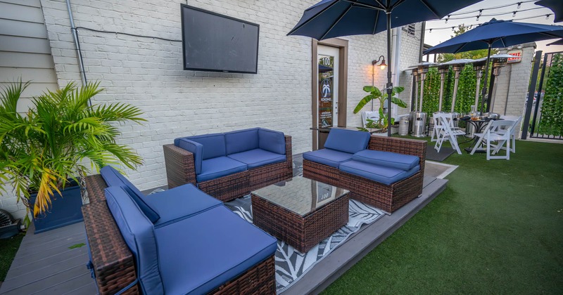 Exterior, patio seating area