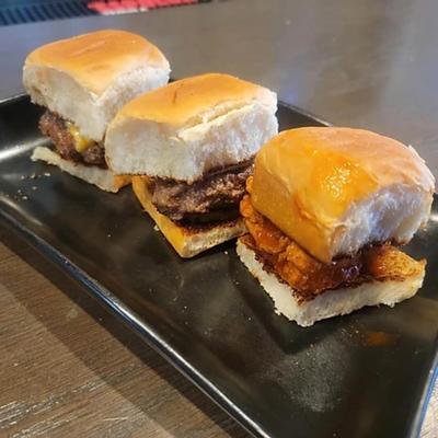Cheeseburger, Buffalo Chicken, and Pulled Pork sliders.
