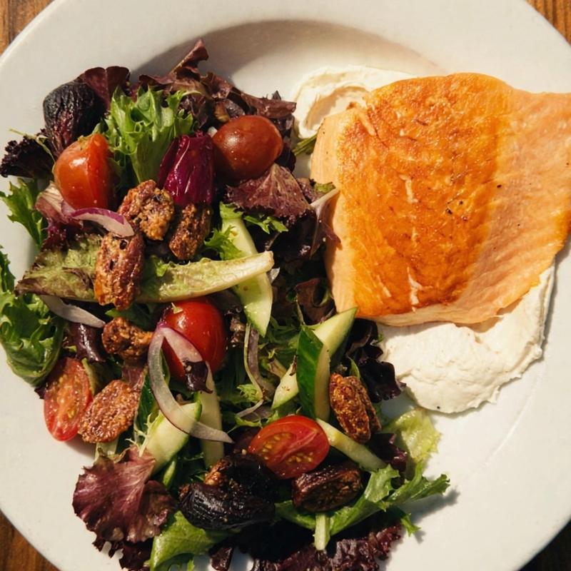 Grilled Salmon Salad photo