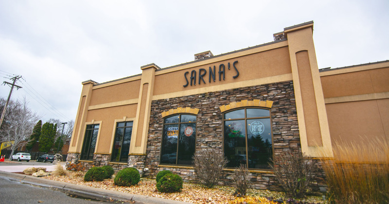 Exterior, Sarna's Classic Grill building