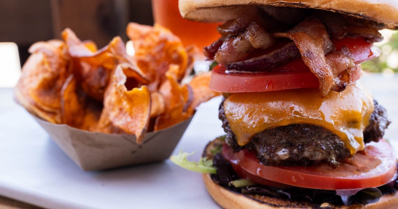 1/2 llb Burger with sweet potato chips