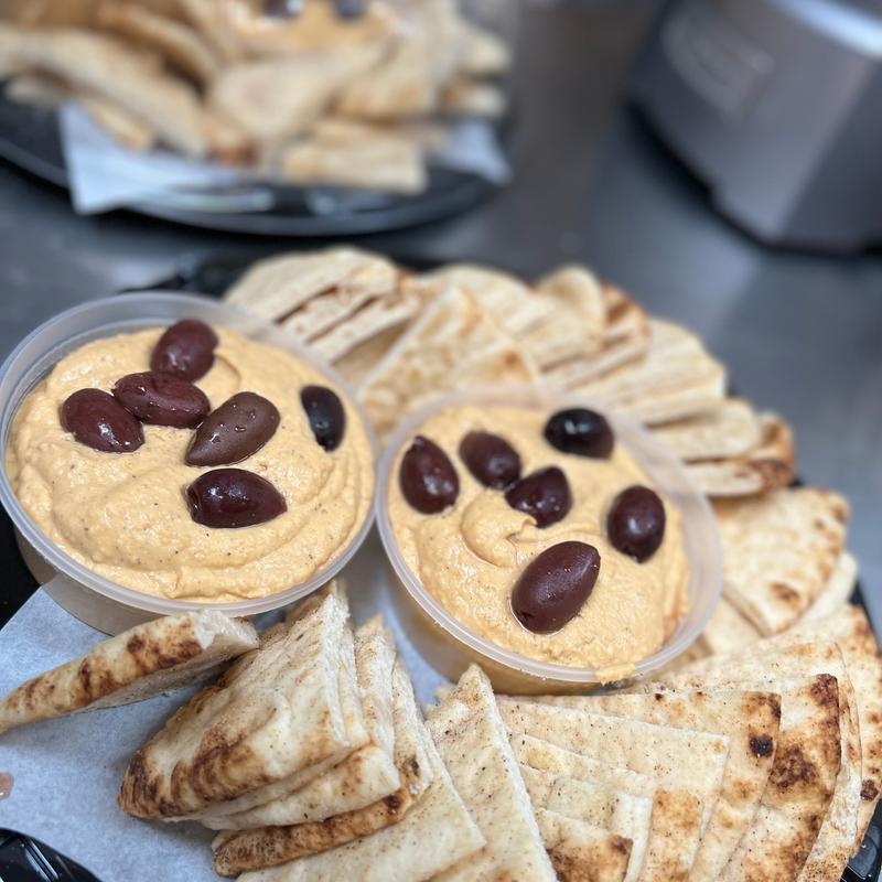 Hummus & Pitas photo