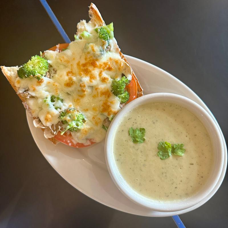 Vegetarian Pizza Baguette photo