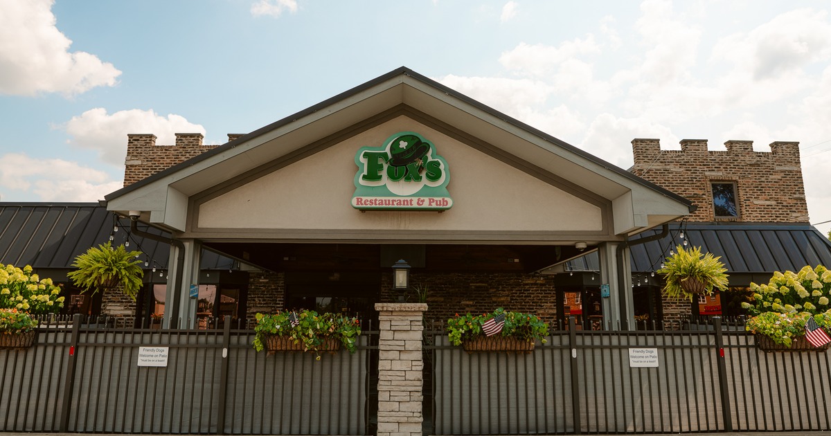 Exterior, front view to restaurant