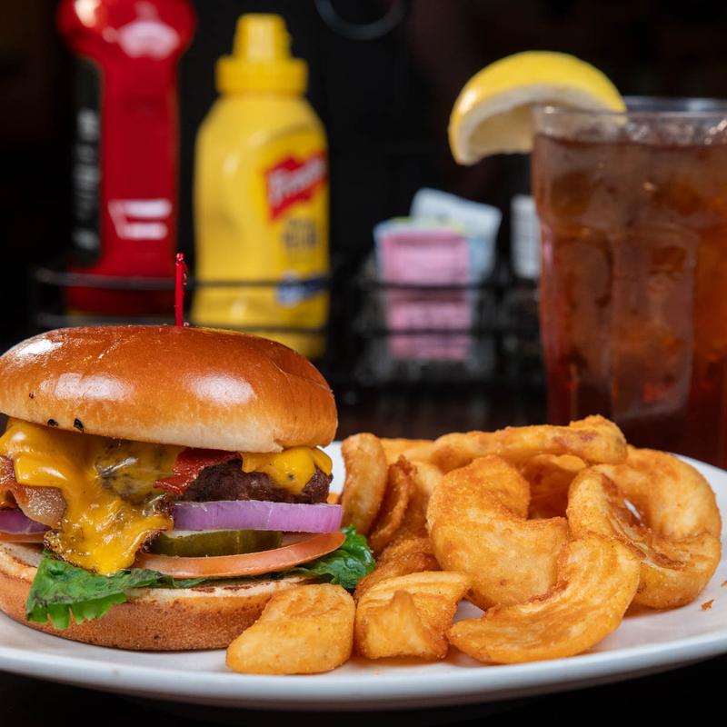 Classic Bacon Cheeseburger photo