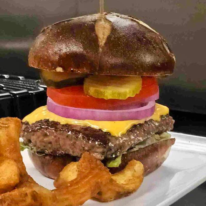 *Screamers Classic Burger photo